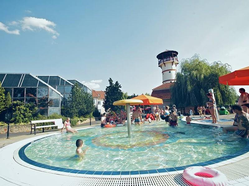 Kertvarosi Vendeghaz Orosháza Exteriör bild